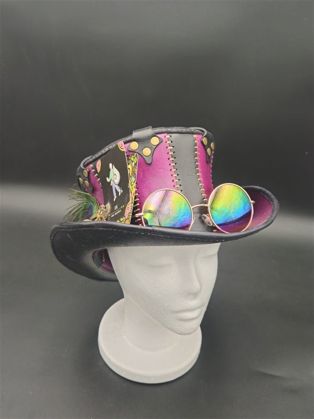 Mad hatter topper